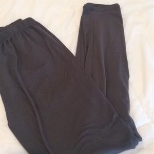 Lularoe OS gray leggings